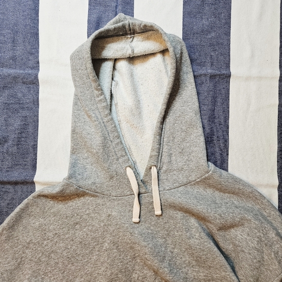 Fabletics Cropped Heather Grey Hoodie With Hi-Lo Hem M - Picture 7 of 13